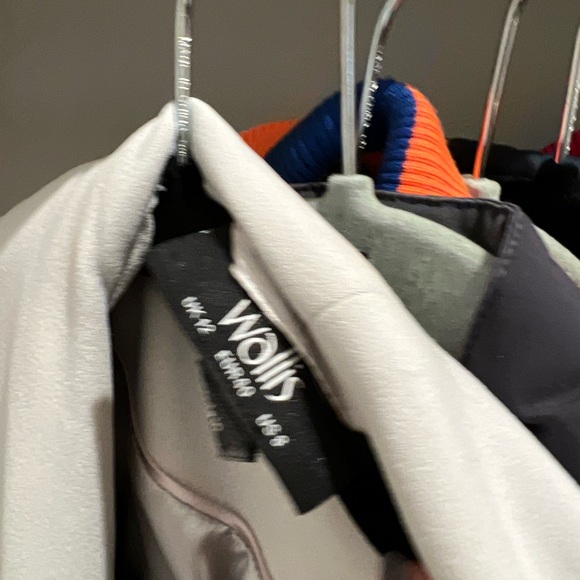 Wallis Waterfall Jacket - Picture 2 of 3